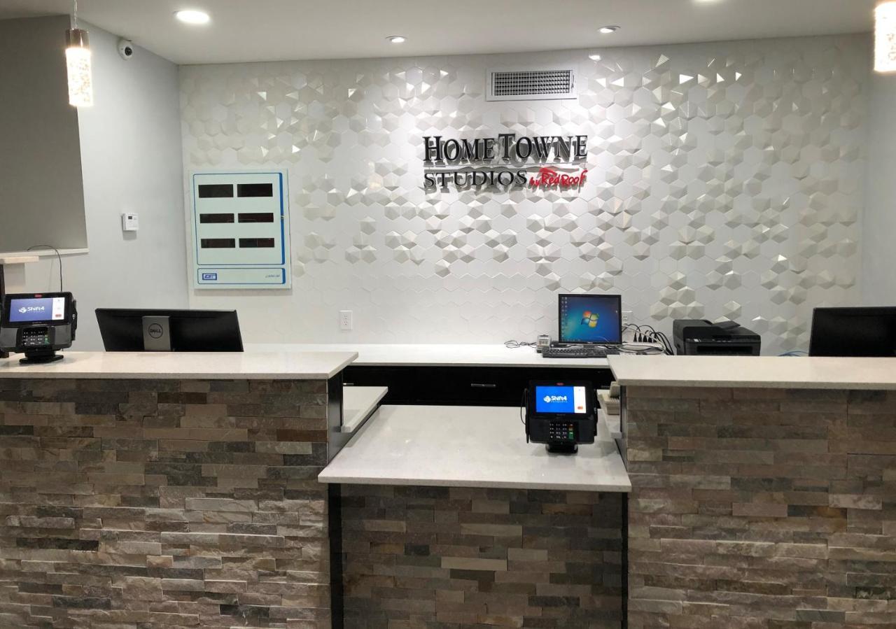 Hometowne Studios By Red Roof San Antonio E - Frost Bank Center Екстер'єр фото